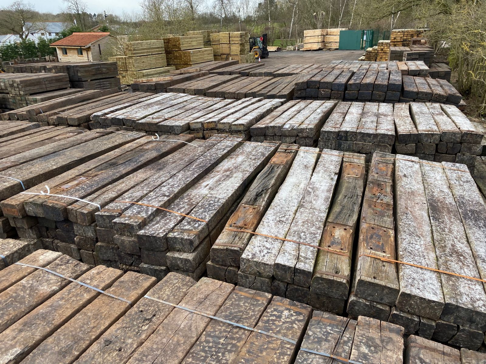 Our railway sleeper yard is full of many different types of new and used railway sleepers. Railwaysleepers.com 