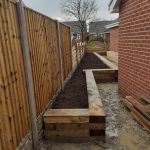 AVOIDING CLUTTER! PETE'S NARROW RAISED BED BORDER WITH NEW PINE RAILWAY SLEEPERS