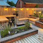 ANDY'S BEAUTIFULLY DESIGNED PATIO SITTING AREA WITH NEW OAK RAILWAY SLEEPERS