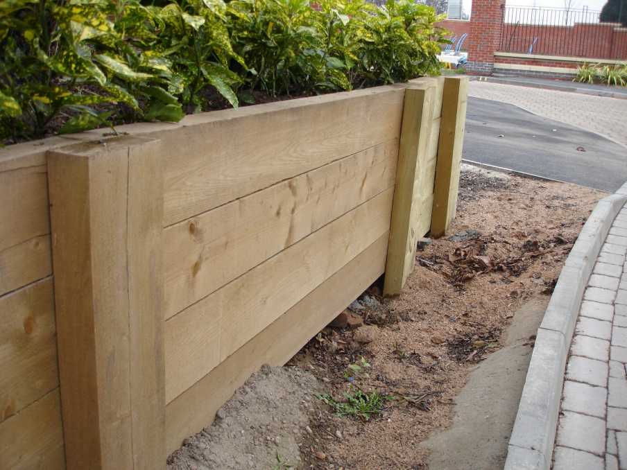 How To Build A Retaining Wall With Railway Sleepers - How Do I Build A Retaining Wall With Railway Sleepers